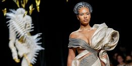 3D-печать, таншуманизм и метаморфозы: Чувственные образы звездных моделей на Неделе Высокой моды в Париже