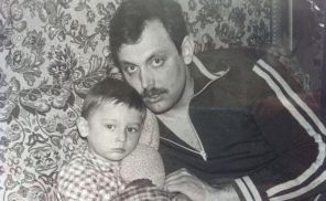 На фото: Дмитрий Гудков с отцом