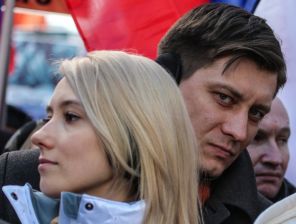 На фото: Дмитрий Гудков с супругой Валерией 