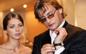На фото: Марина Александрова и Александр Домогаров на XI Международном кинофестивале "Лики любви", 2005 год.