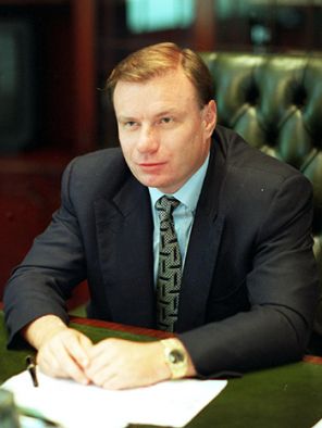 На фото: Потанин Владимир, первый вице-премьер Правительства России, 1996 год