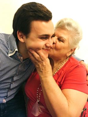 На фото: Николай со своей бабушкой
