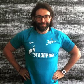 Андрей Малахов в футболке "Зенита"