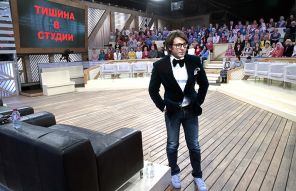 Ведущий телепередачи "Пусть говорят" на Первом канале Андрей Малахов во время съемок в телецентре "Останкино"